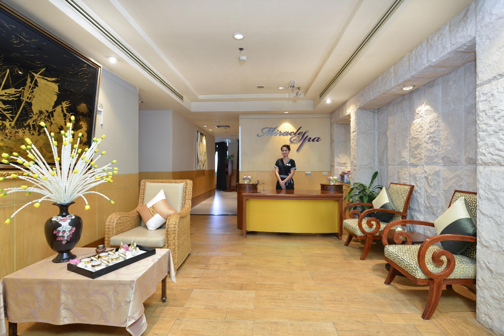 Miracle Grand Convention Hotel Bangkok Bagian luar foto