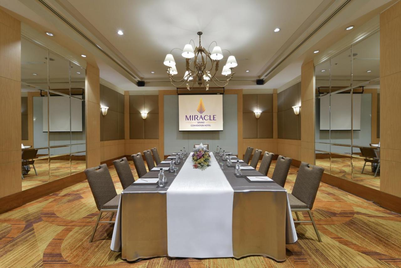 Miracle Grand Convention Hotel Bangkok Bagian luar foto