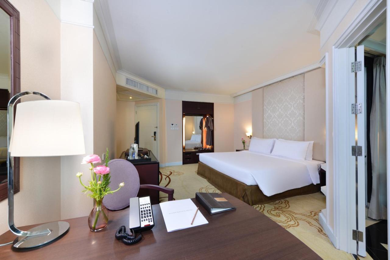 Miracle Grand Convention Hotel Bangkok Bagian luar foto